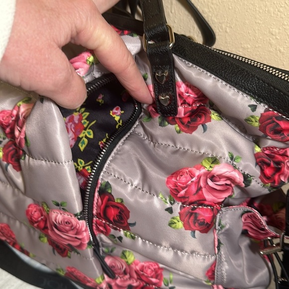 Betsy Johnson tote - Picture 4 of 9